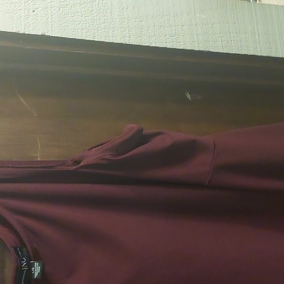 Burgundy Cold Shoulder Dress - Picture 4 of 5